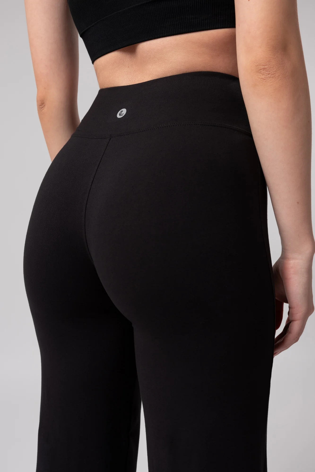 Black Widow - Image 5