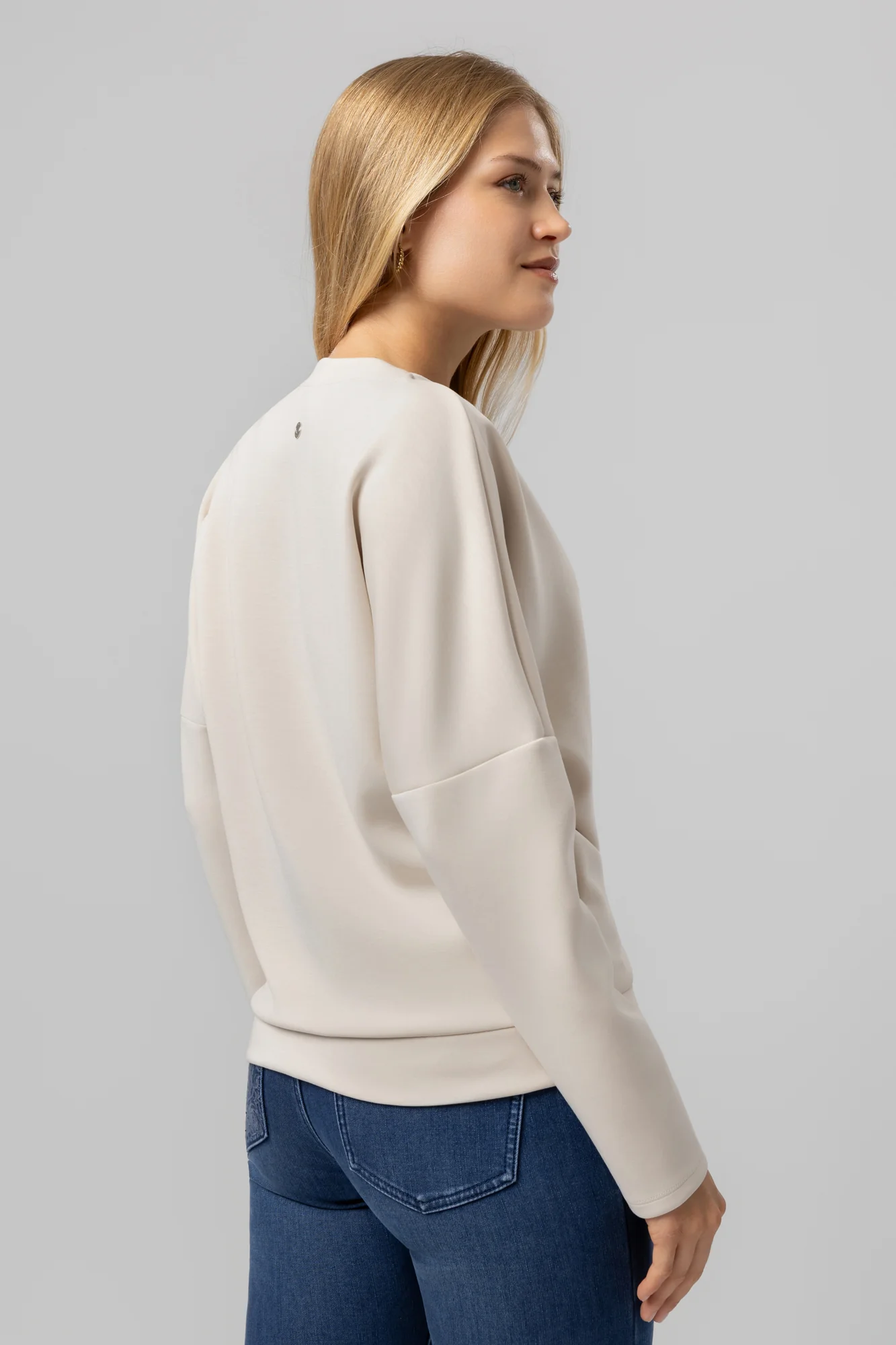 Pulovr ChicLine Zala - Image 3