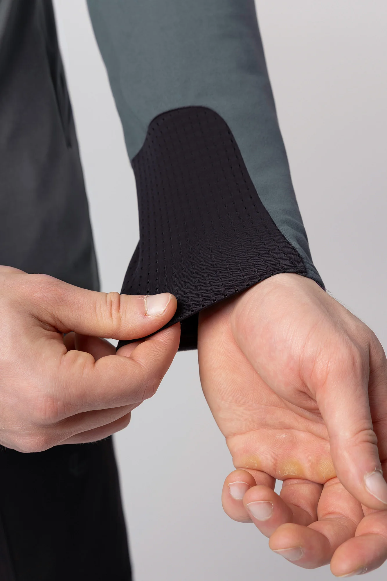Pánská mikina na zip AirMesh Tadej - Image 4