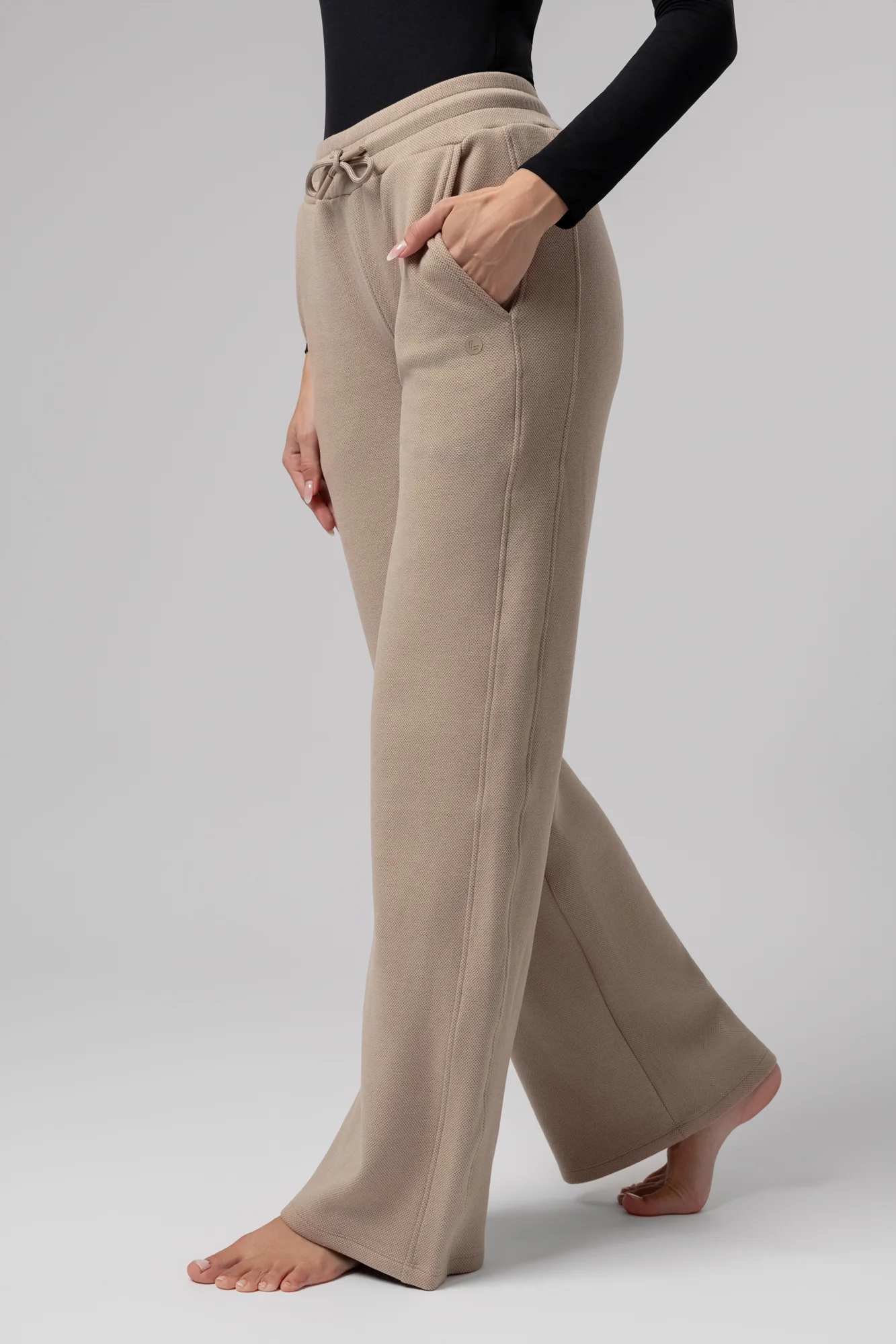 Tepláky Supercomfort Saweetie - Image 2