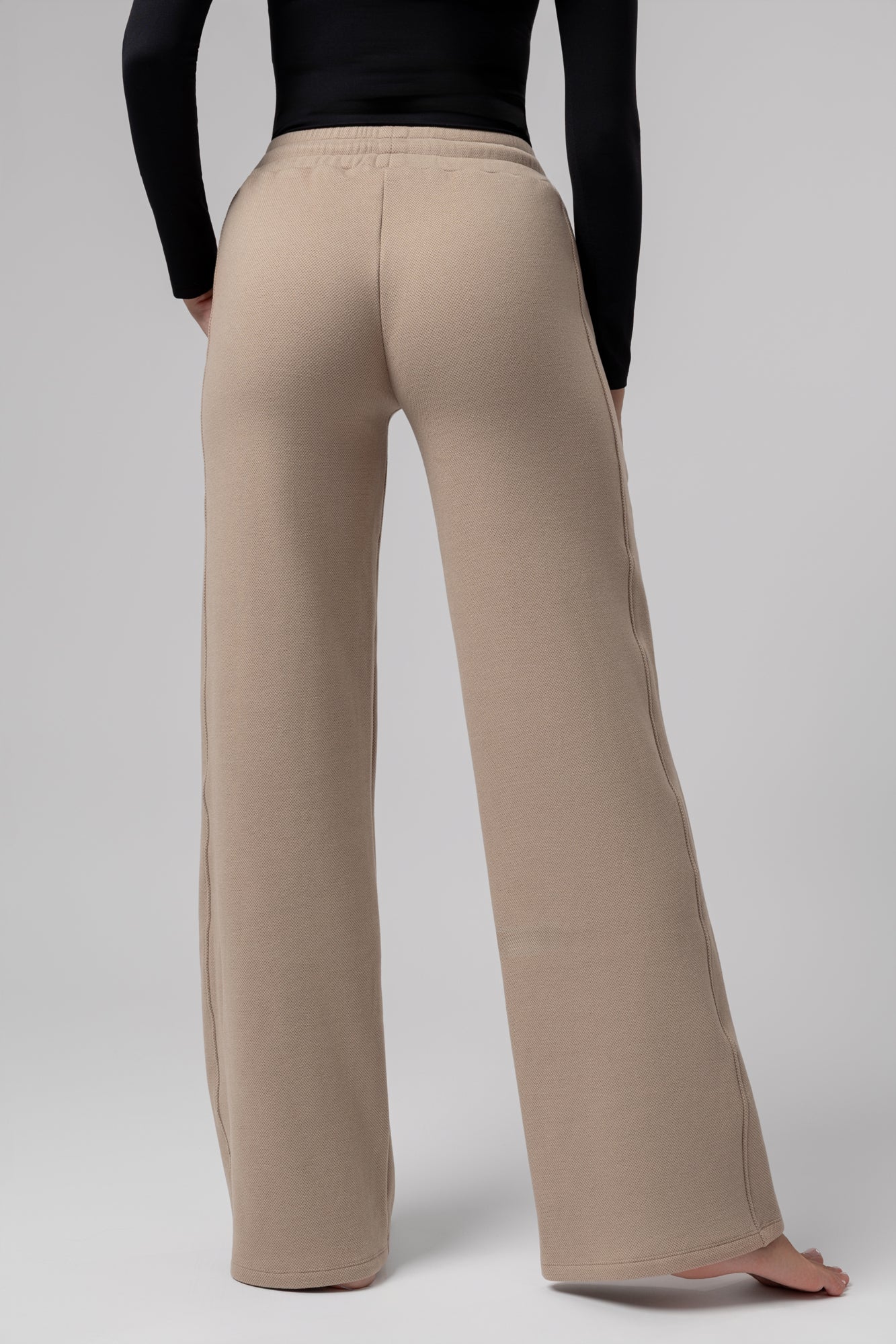 Tepláky Supercomfort Saweetie - Image 3