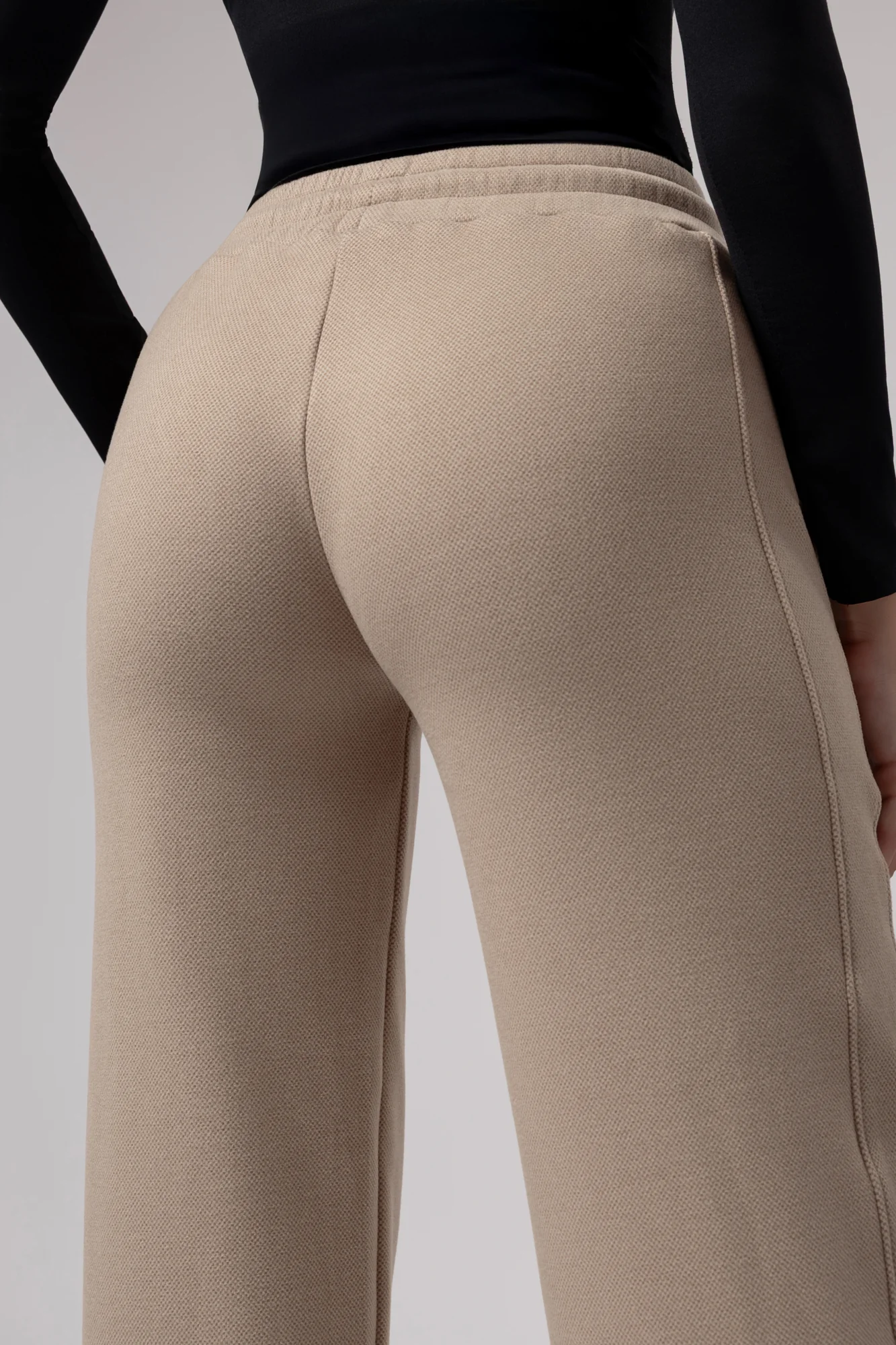 Tepláky Supercomfort Saweetie - Image 4